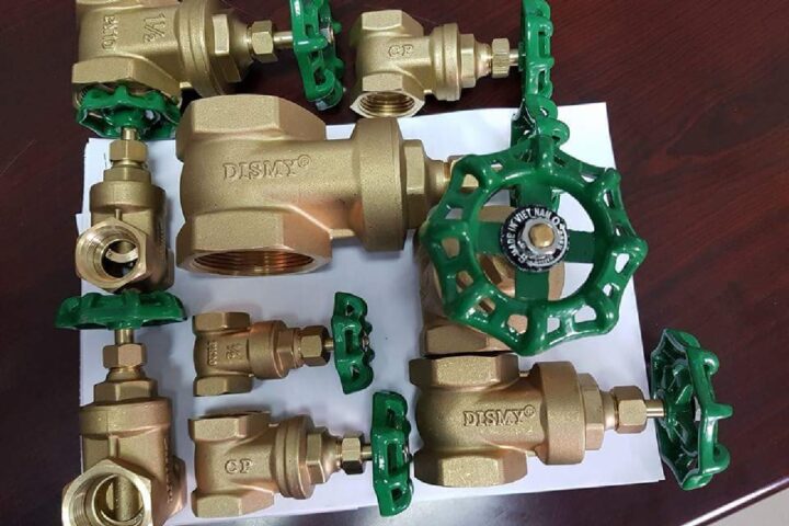 Van cửa đồng Dismy chụp trình cho dự án, gửi khách hàng kiểm tra