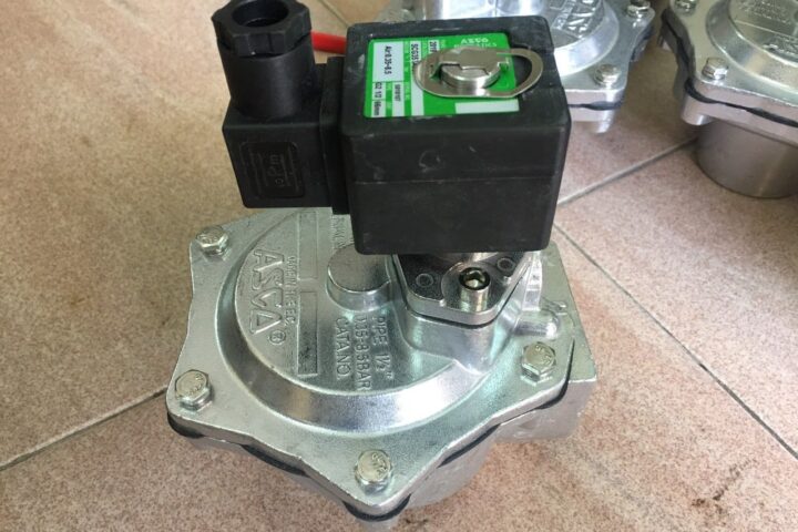 chụp rõ sản phẩm van rũ bụi asco