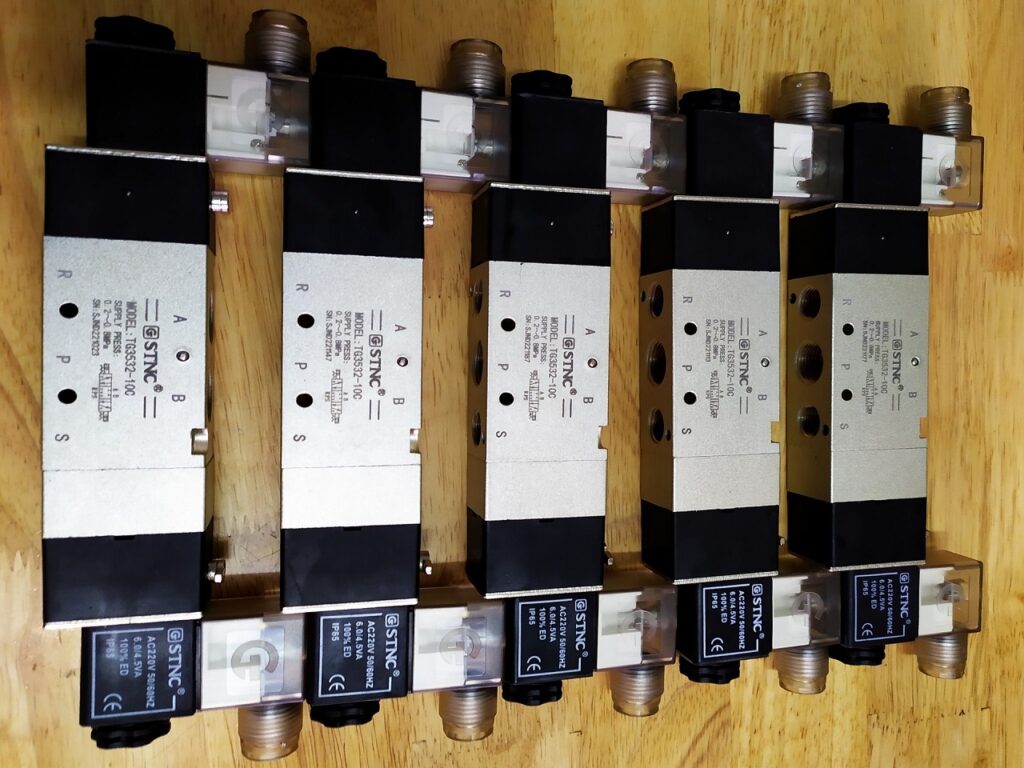 ảnh chụp thực tế van điện từ khí nén STNC chính hãng, tại kho