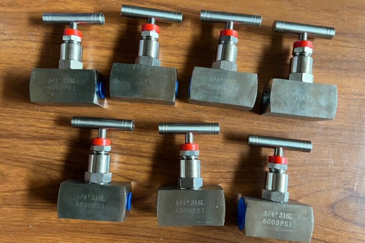 Van kim inox chụp thực tế xuất hàng cho khách