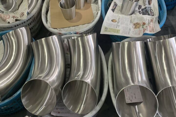 Cút vi sinh inox số lượng lớn thực tế