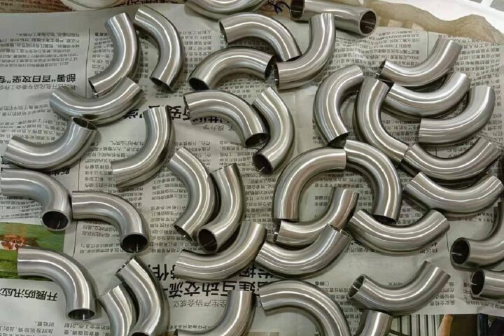 Cút vi sinh inox số lượng lớn tại kho