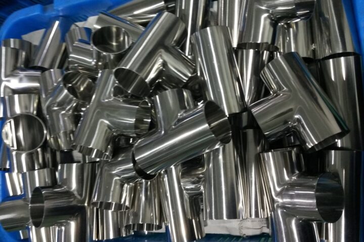 Tê vi sinh inox rất nhiều kích cỡ có sẵn