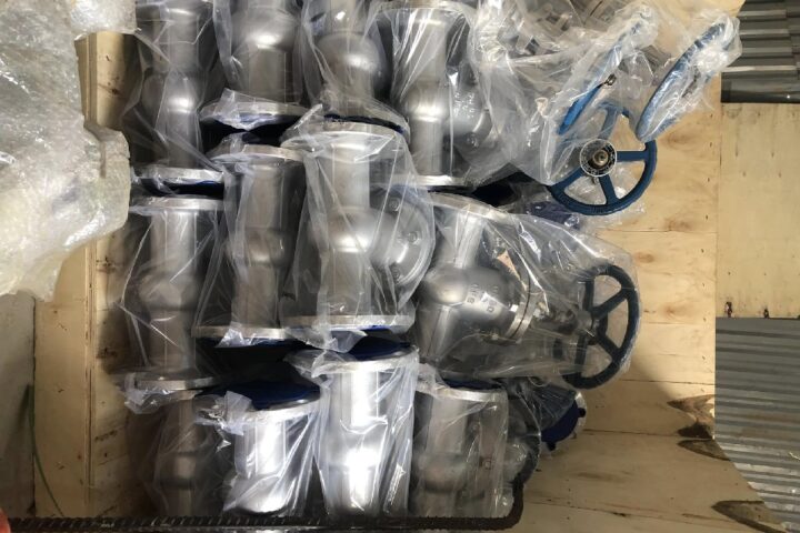 ảnh thực tế van cửa inox